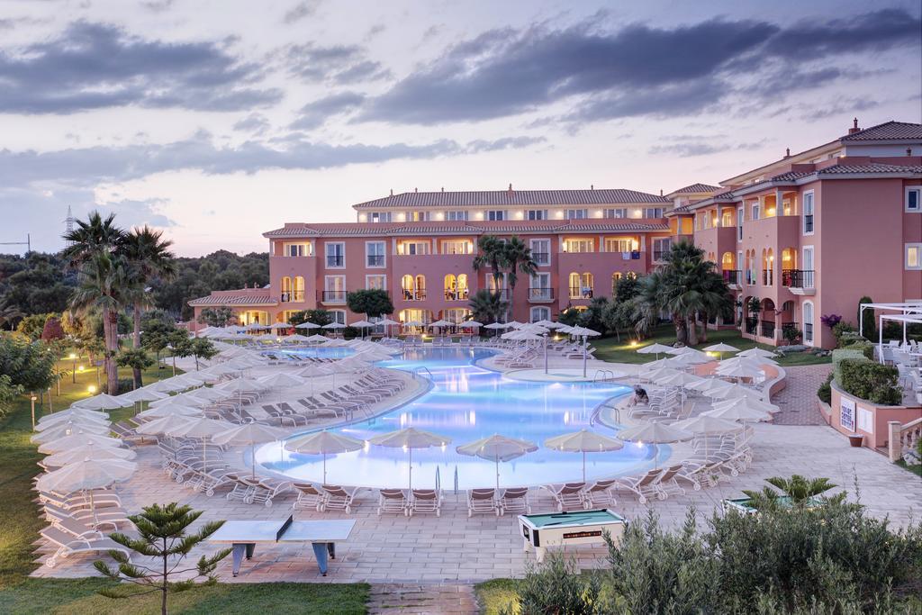 Grupotel Macarella Suites & Spa Son Xoriguer Kültér fotó